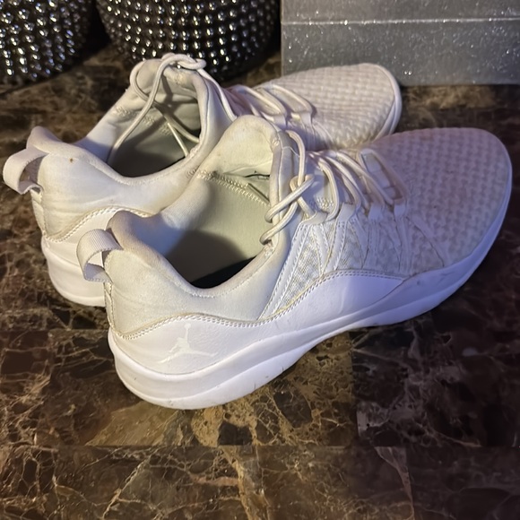 Jordan - Picture 3 of 3